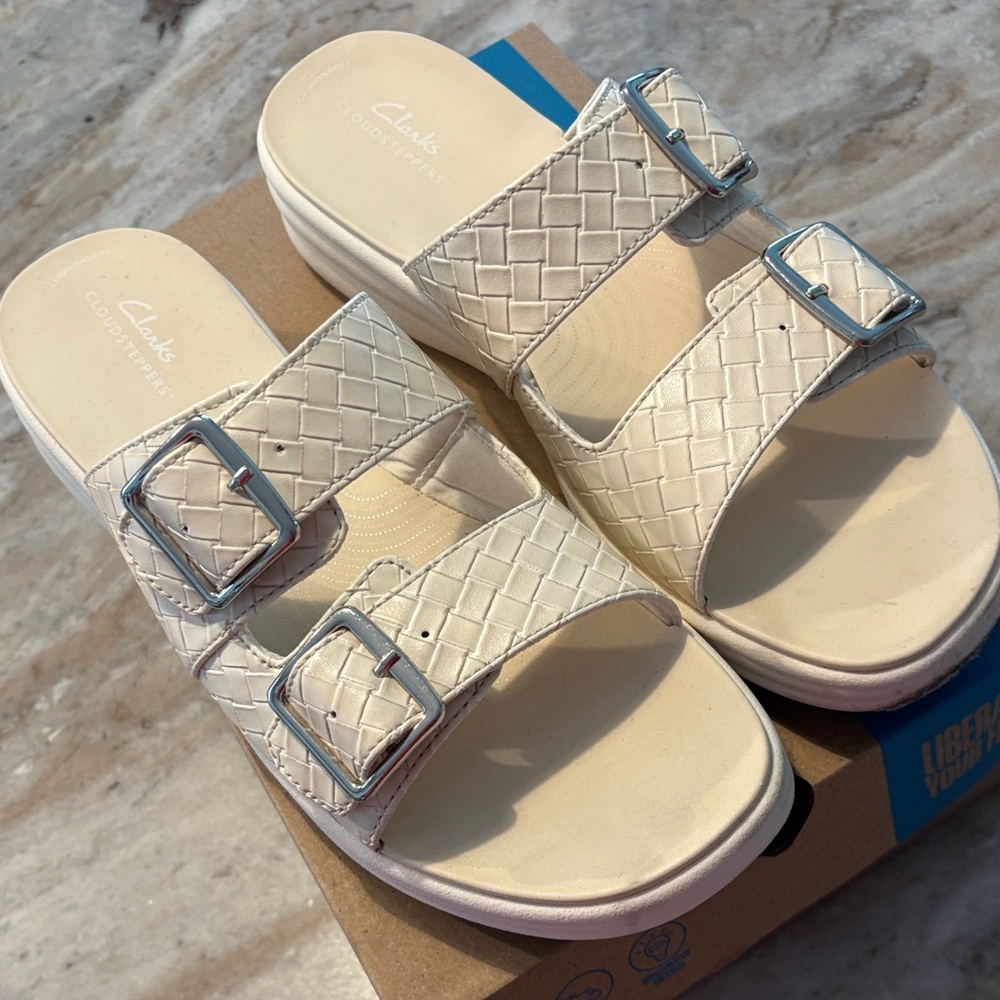 Clarks Women's Woven Cream Sandals